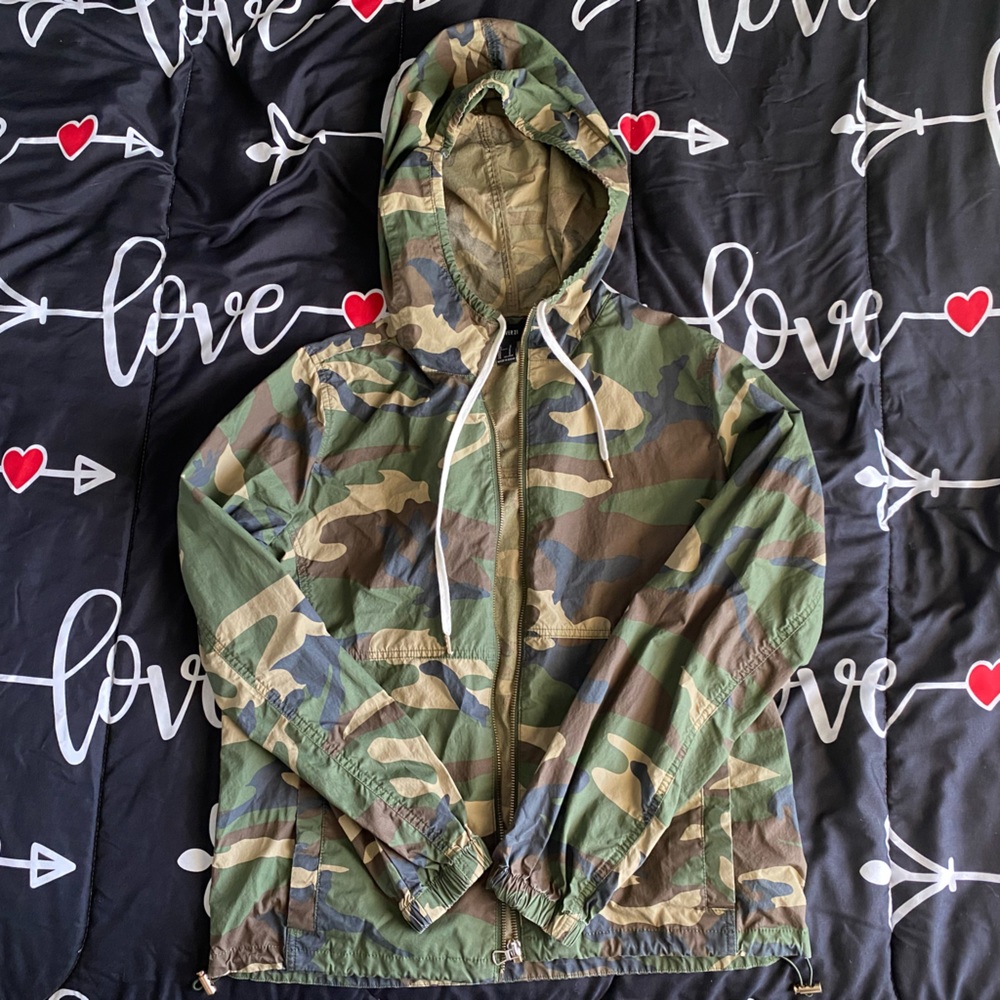 Forever 21 Camo jacket, Size S in juniors